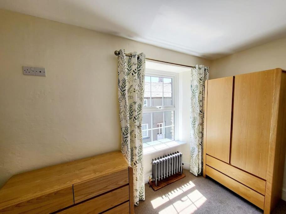 8 Duke Street - Launceston Cornwall Экстерьер фото